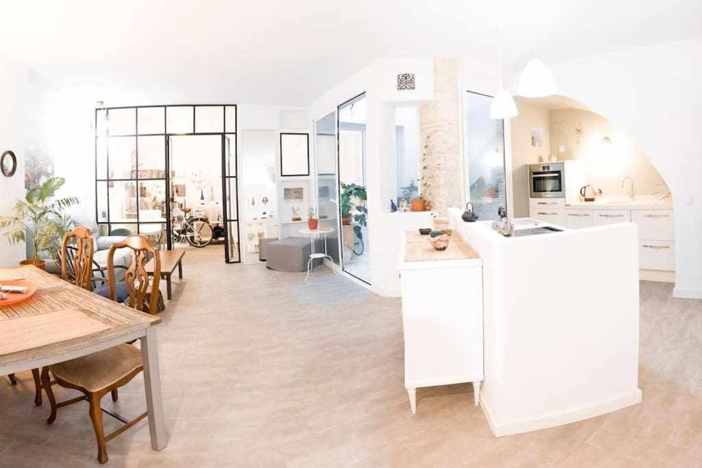 Monkeys Apartments La Artista Seville Ngoại thất bức ảnh